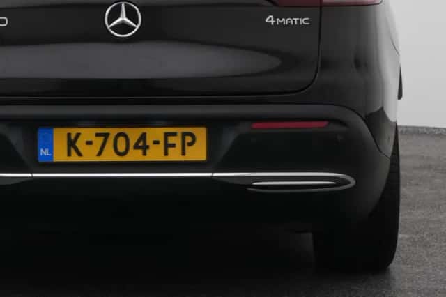 Mercedes-Benz EQC (2020) thumbnail 20