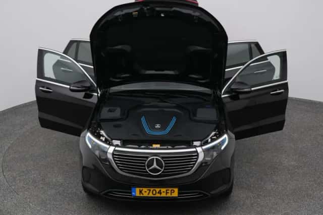 Mercedes-Benz EQC (2020) thumbnail 27