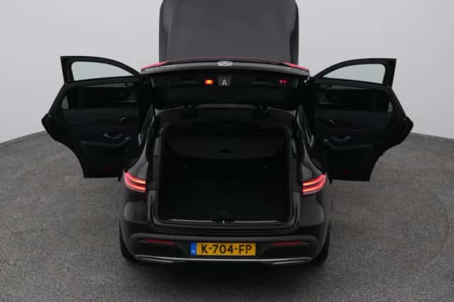Mercedes-Benz EQC (2020) thumbnail 29