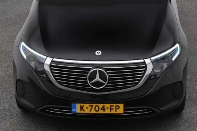 Mercedes-Benz EQC (2020) thumbnail 30