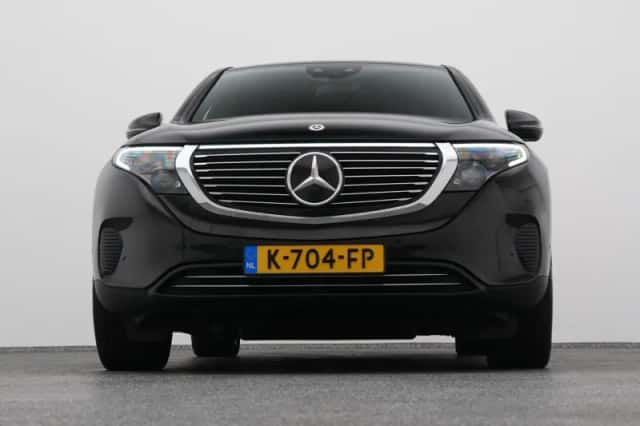 Mercedes-Benz EQC (2020) thumbnail 35