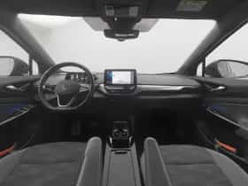 Volkswagen ID.4 (2021) thumbnail 3