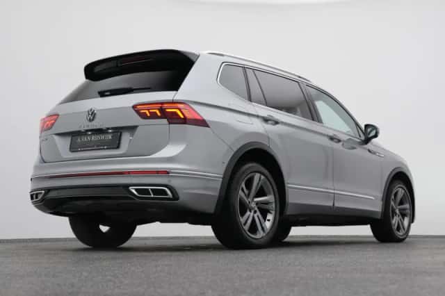 Volkswagen Tiguan (2023) thumbnail 15