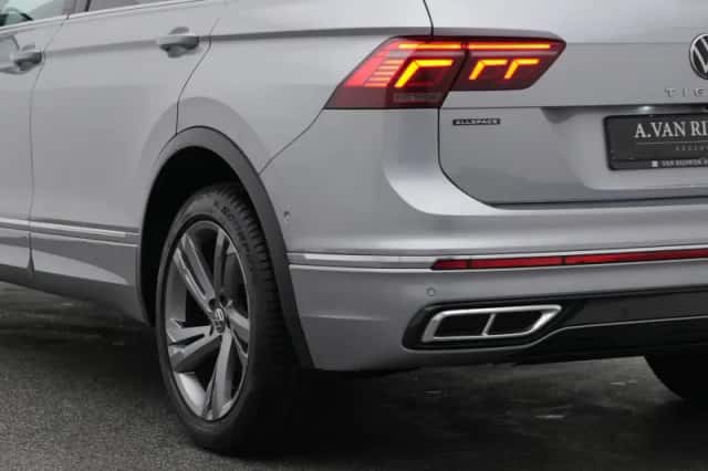 Volkswagen Tiguan (2023) thumbnail 17