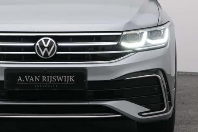 Volkswagen Tiguan (2023) thumbnail 18