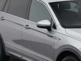 Volkswagen Tiguan (2023) thumbnail 22