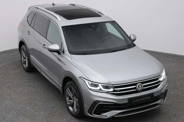 Volkswagen Tiguan (2023) thumbnail 23