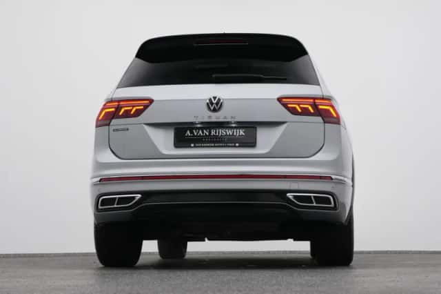 Volkswagen Tiguan (2023) thumbnail 35