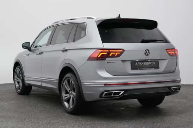 Volkswagen Tiguan (2023) thumbnail 5