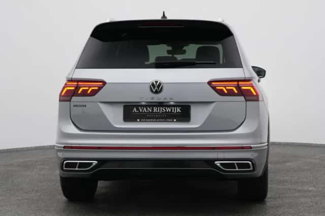 Volkswagen Tiguan (2023) thumbnail 10