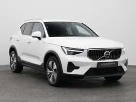 Volvo XC40 (2022) thumbnail 2