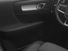 Volvo XC40 (2022) thumbnail 11