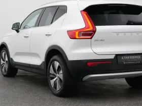 Volvo XC40 (2022) thumbnail 18