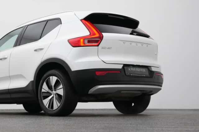 Volvo XC40 (2022) thumbnail 22