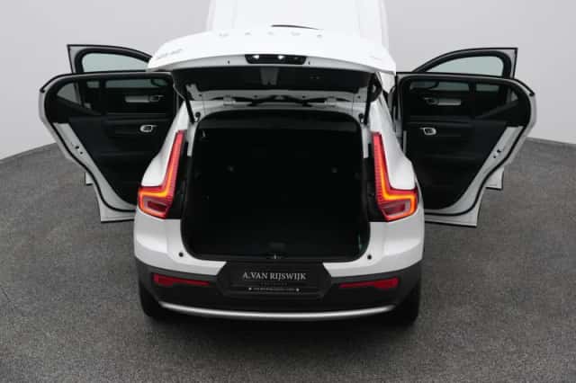Volvo XC40 (2022) thumbnail 29
