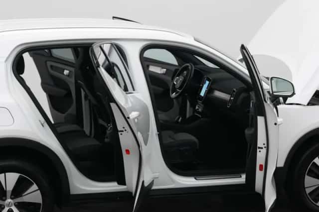 Volvo XC40 (2022) thumbnail 34