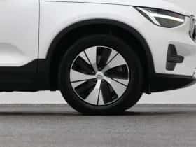Volvo XC40 (2022) thumbnail 42