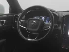Volvo XC40 (2022) thumbnail 7