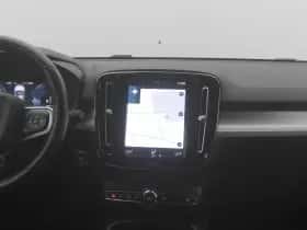 Volvo XC40 (2022) thumbnail 8