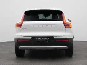 Volvo XC40 (2022) thumbnail 10