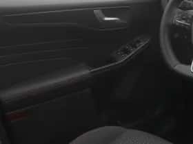 Ford Kuga (2023) thumbnail 11