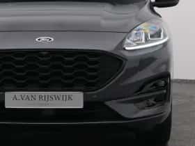 Ford Kuga (2023) thumbnail 18