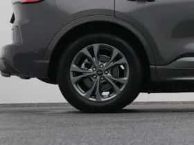 Ford Kuga (2023) thumbnail 40