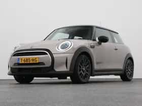 MINI Mini (2023) thumbnail 9