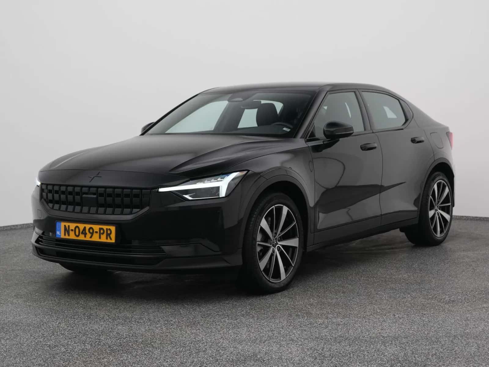 Polestar 2 (2021) — foto 1