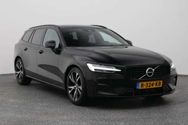 Volvo V60 (2022) thumbnail 2
