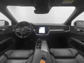 Volvo V60 (2022) thumbnail 3