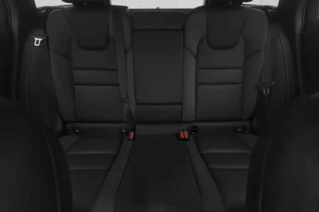 Volvo V60 (2022) thumbnail 4