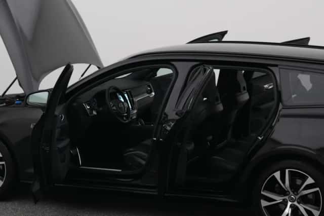 Volvo V60 (2022) thumbnail 33