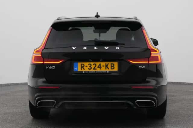Volvo V60 (2022) thumbnail 10
