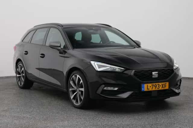 SEAT Leon (2021) thumbnail 2