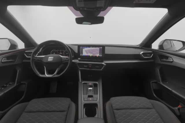 SEAT Leon (2021) thumbnail 3