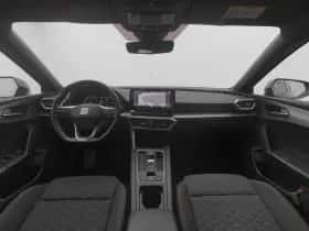 SEAT Leon (2021) thumbnail 3