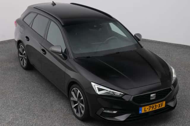 SEAT Leon (2021) thumbnail 24
