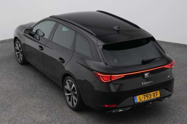 SEAT Leon (2021) thumbnail 25