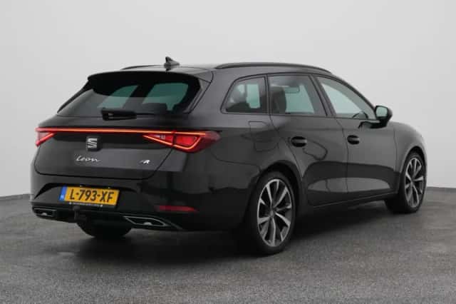 SEAT Leon (2021) thumbnail 6