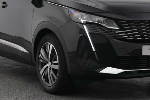 Peugeot 3008 (2021) thumbnail 17