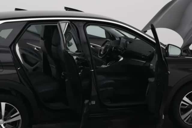 Peugeot 3008 (2021) thumbnail 34