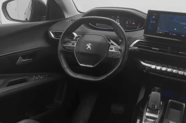 Peugeot 3008 (2021) thumbnail 7
