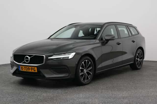 Volvo V60 (2021) thumbnail 1