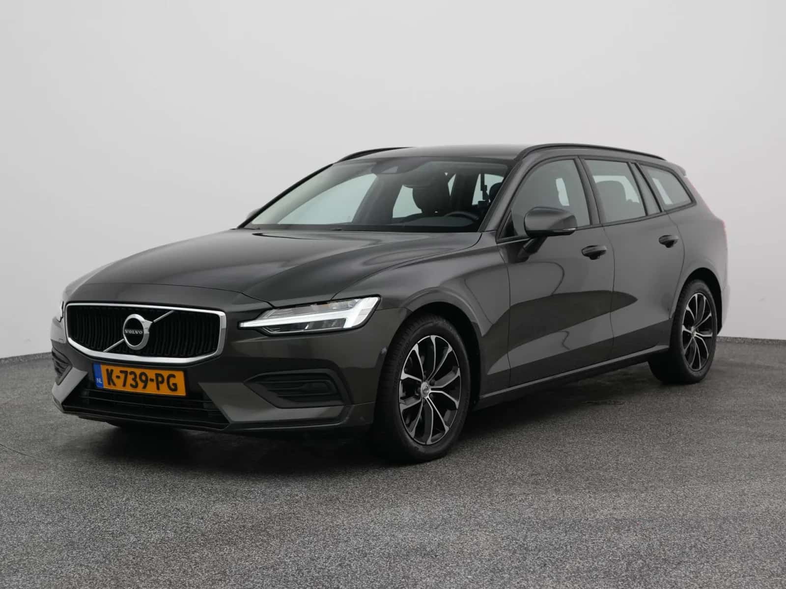 Volvo V60 (2021) — foto 1