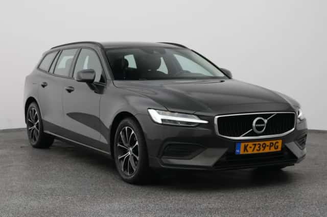 Volvo V60 (2021) thumbnail 2