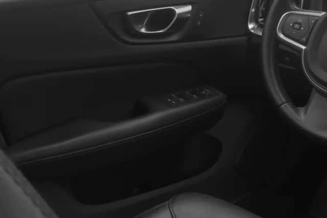 Volvo V60 (2021) thumbnail 11