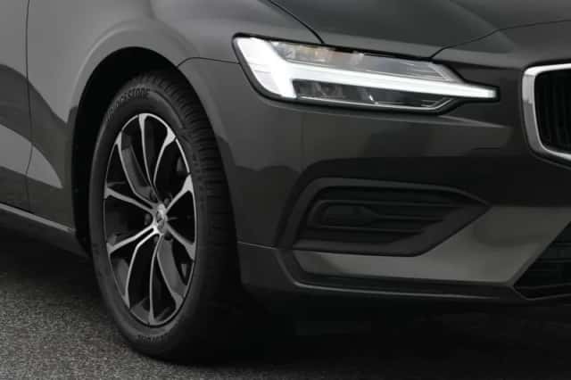 Volvo V60 (2021) thumbnail 17