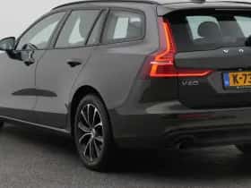 Volvo V60 (2021) thumbnail 18
