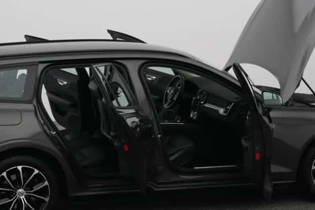 Volvo V60 (2021) thumbnail 34